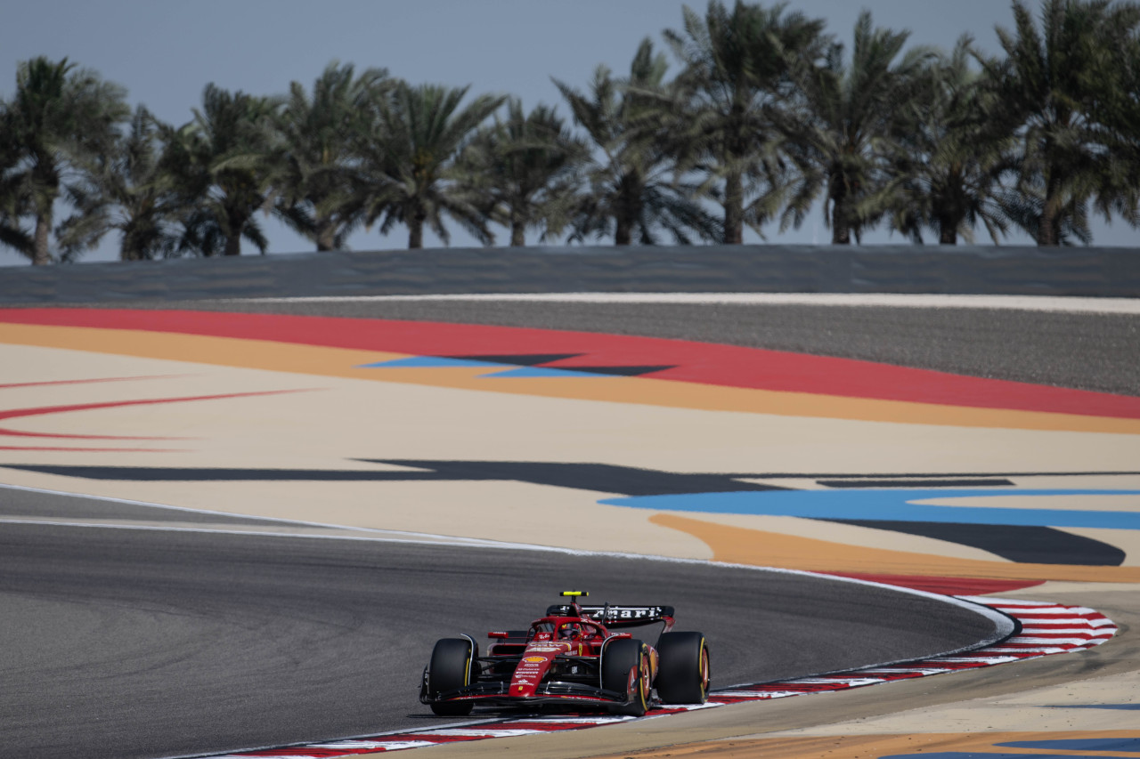 Carlos Sainz pretemporada 2024 Bahrein Ferrari SF-24